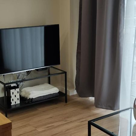 Piekny Apartament 3-Pokojowy คาโตวีตเซ ภายนอก รูปภาพ